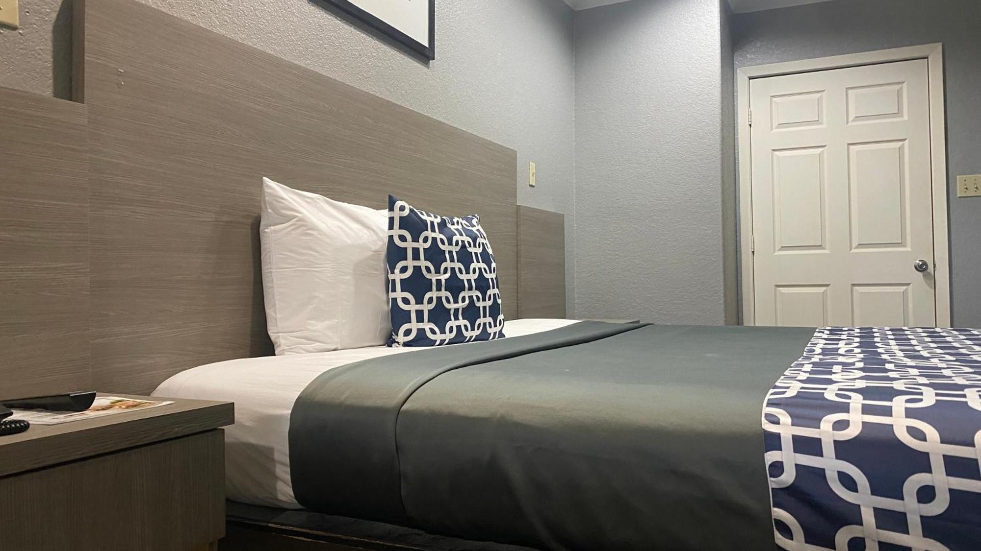 Island Hobby Airport Motel 2*